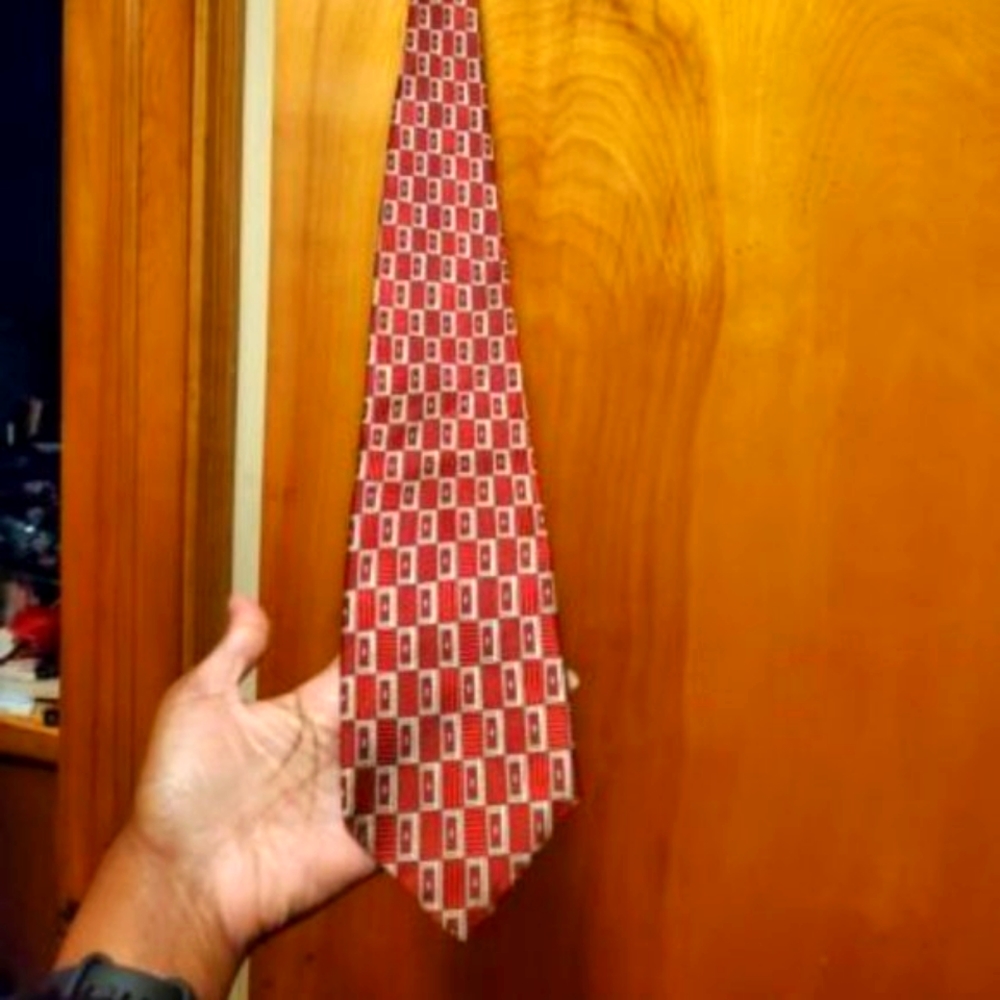 JOS. A. BANK Corporate Collection Men's 100% Silk Necktie Geometric Red/Taupe